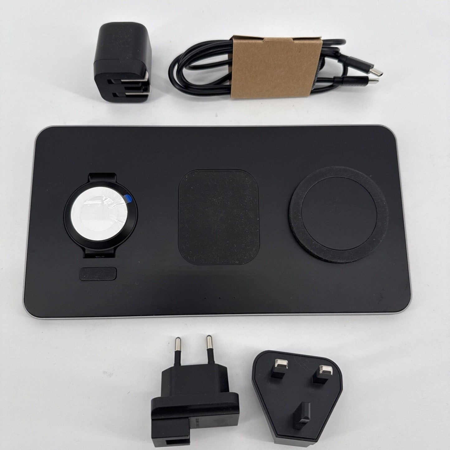 SATECHI Trio Wireless Charger With Magnetic Pad - Black (ST-X3TWCPM)