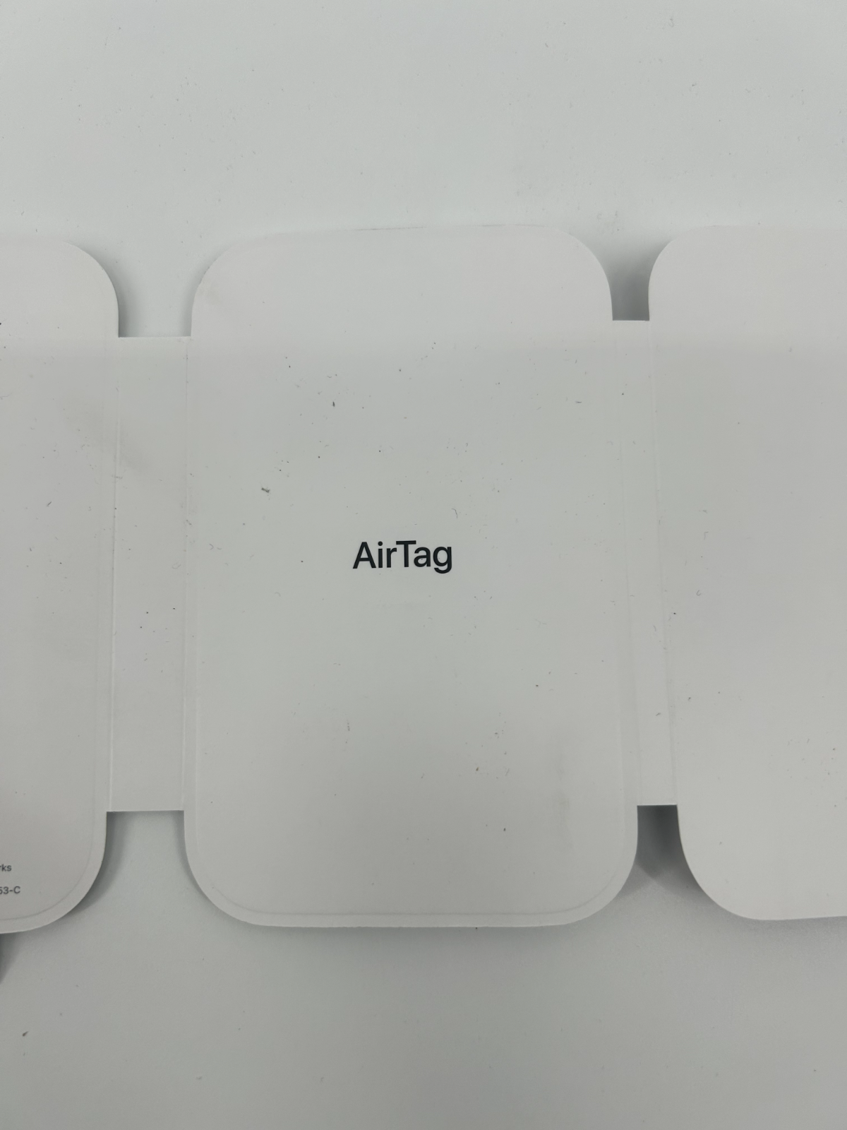 Apple AirTag White Air Tag (3 Pack) - 100% authentic - Tested - Reset