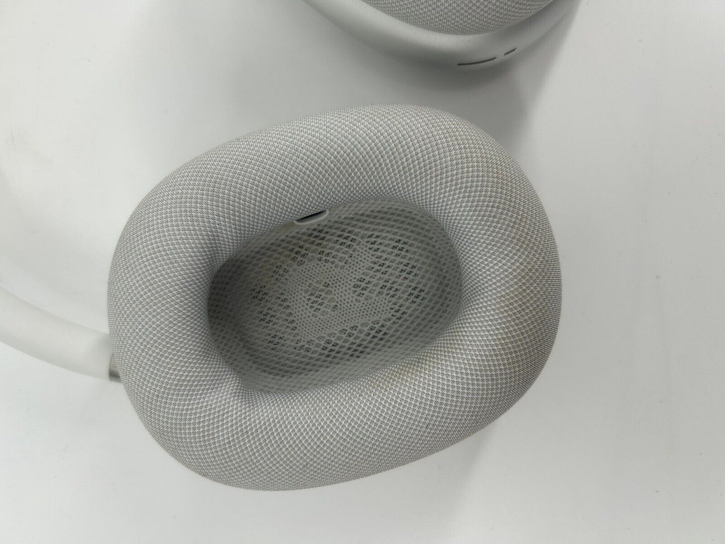 Apple AirPods Max Silver Over Ear Headphones -