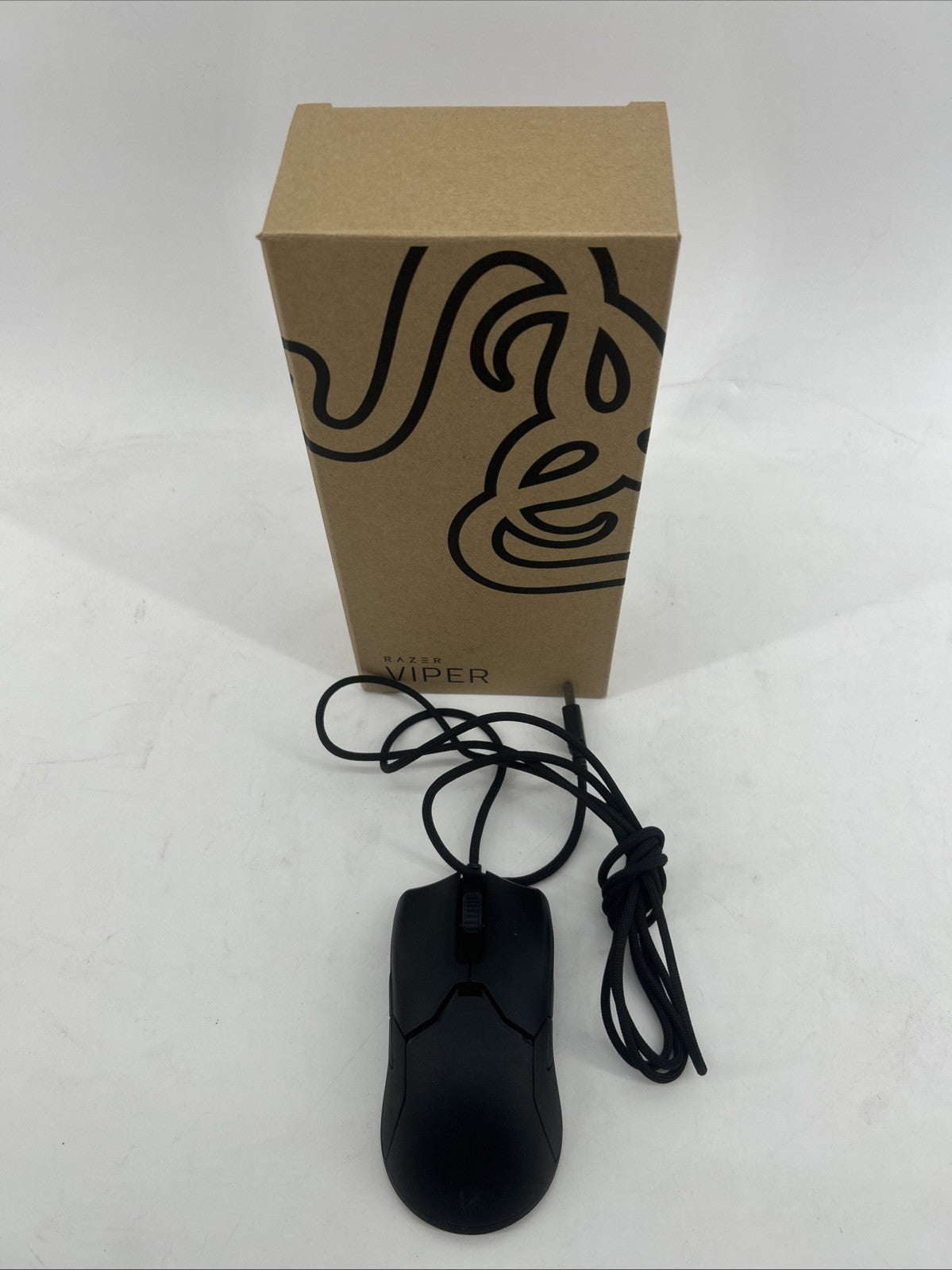 Razer Viper Wired Optical Gaming Mouse - Black with Chroma RGB Lighting - Used