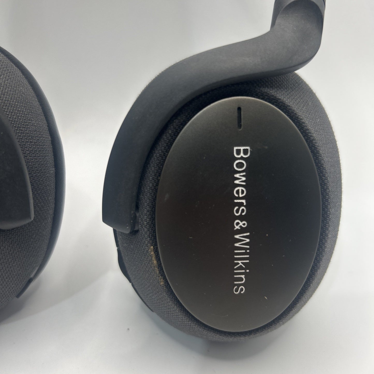 Bowers & Wilkins PX7 S2e Over-Ear Noise-Canceling Headphones Black Wireless