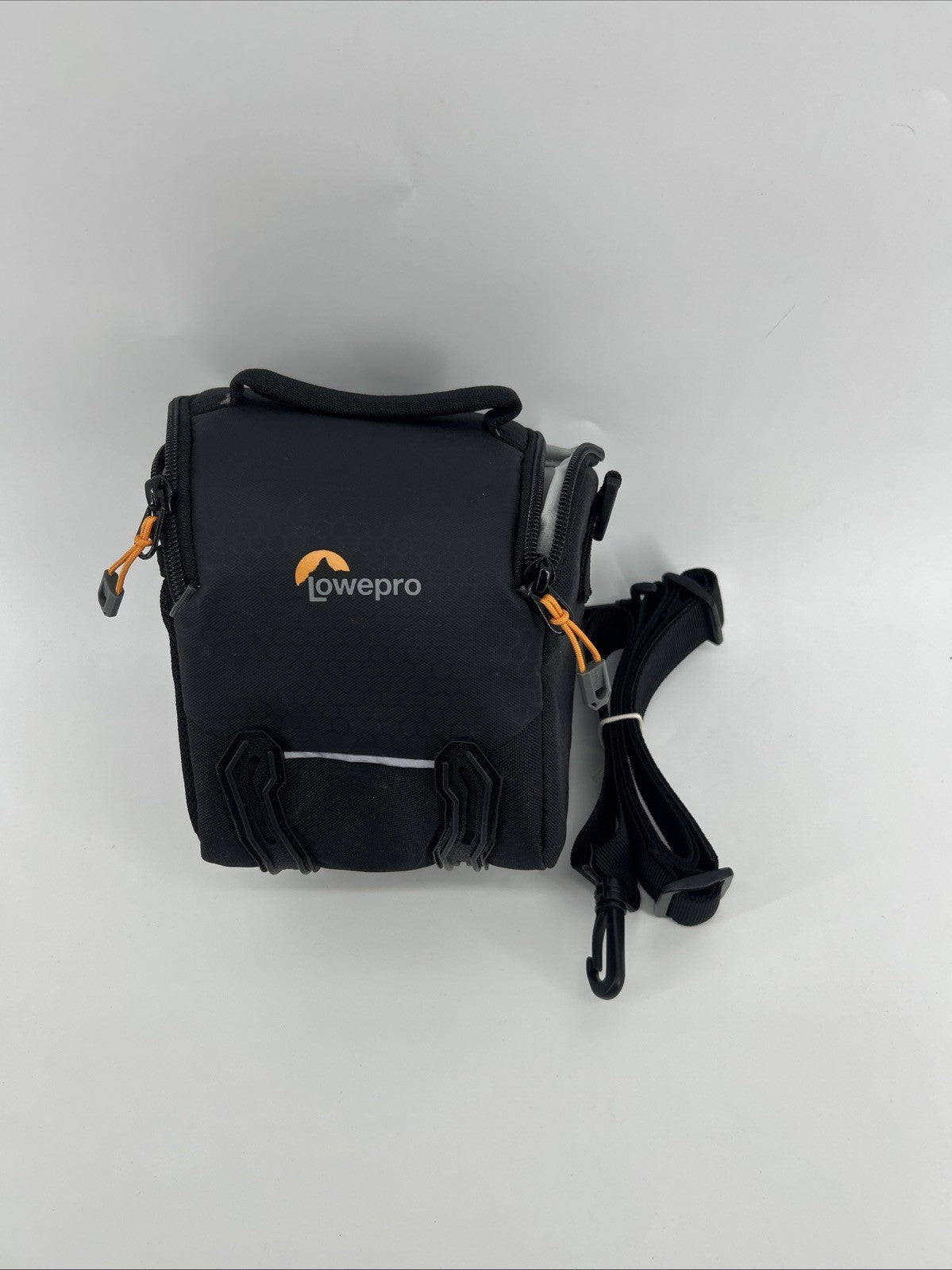 Lowepro - Adventura Go SH 120 Bag - Black