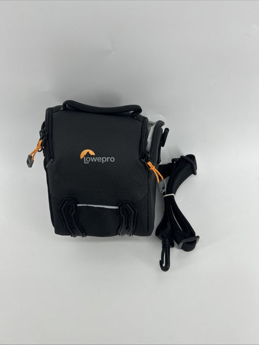 Lowepro - Adventura Go SH 120 Bag - Black