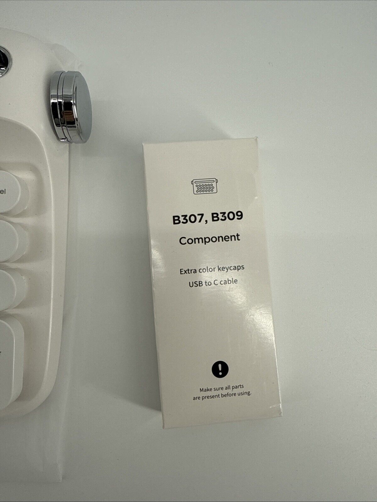 Yunzii Actto B309 Wireless Bluetooth Keyboard With Retro Typewriter, Sand Beige 