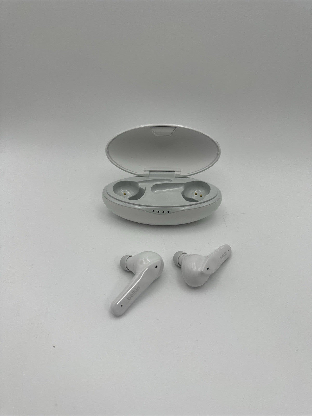 Belkin SOUNDFORM Nano​ Wireless In-Ear Headsets for Kids - White