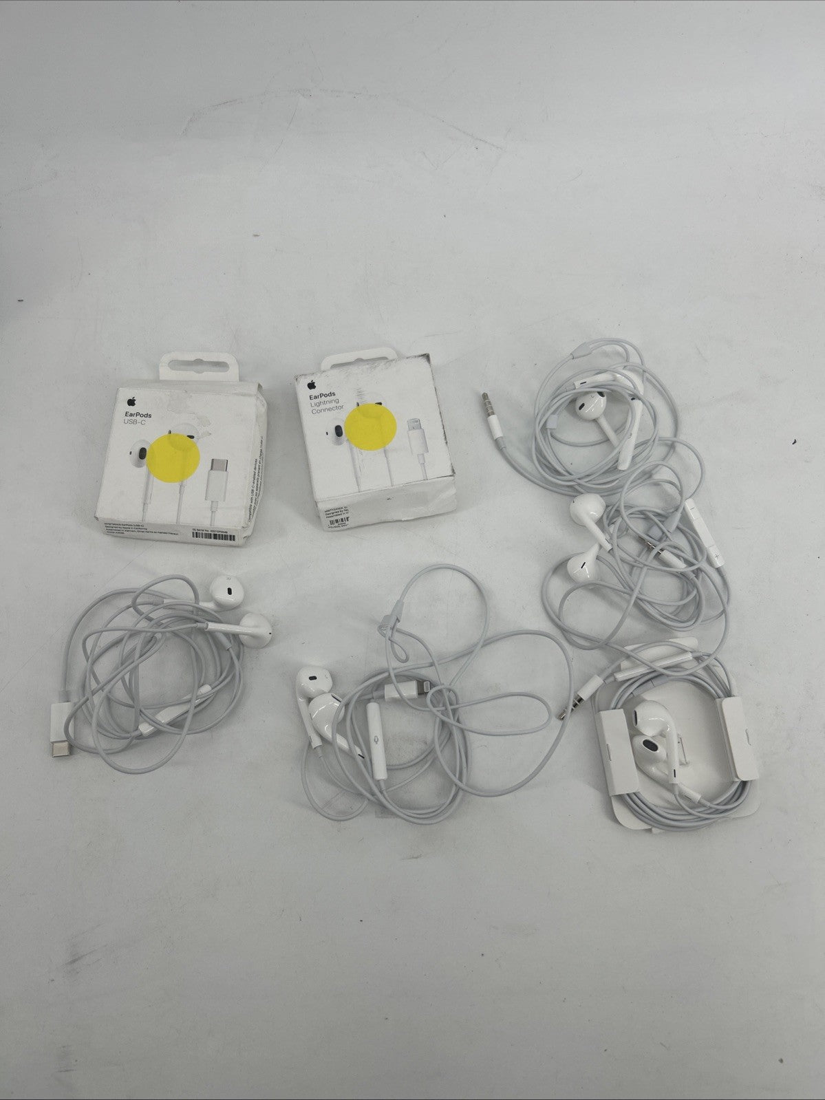 7 X Original Apple EarPods USB-C, Lightning, Audio Jack Wired Headphones