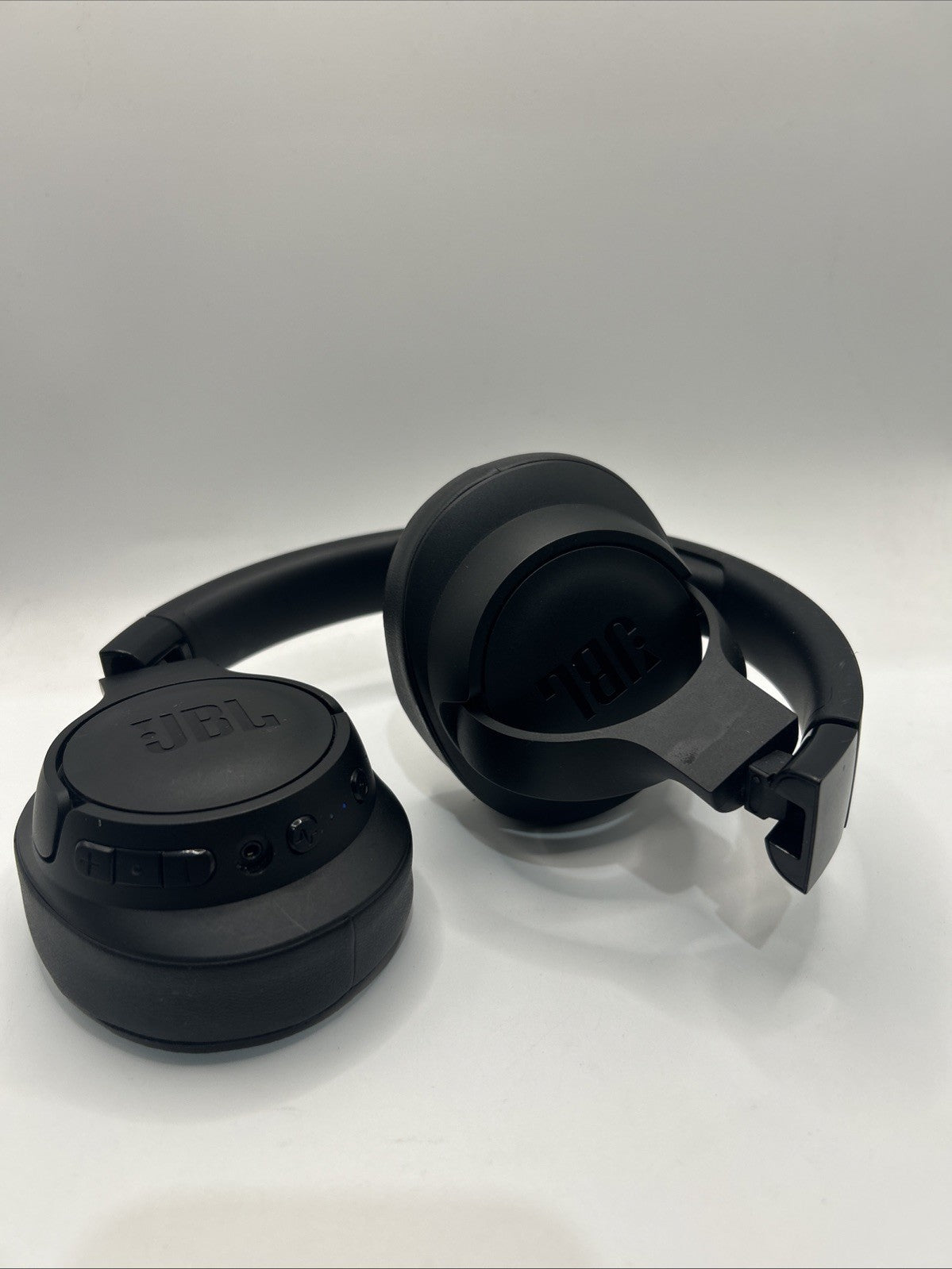 JBL 760NC Over the Ear Headphones - Black - Used - Great