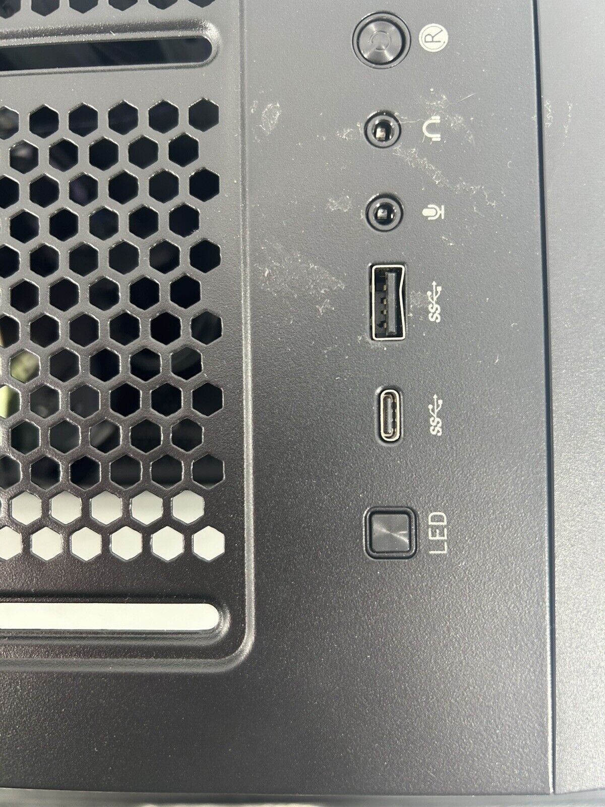 MSI Codex R2 Gaming Desktop 14th Gen Intel Core i7-14700F GeForce RTX 4060 No OS