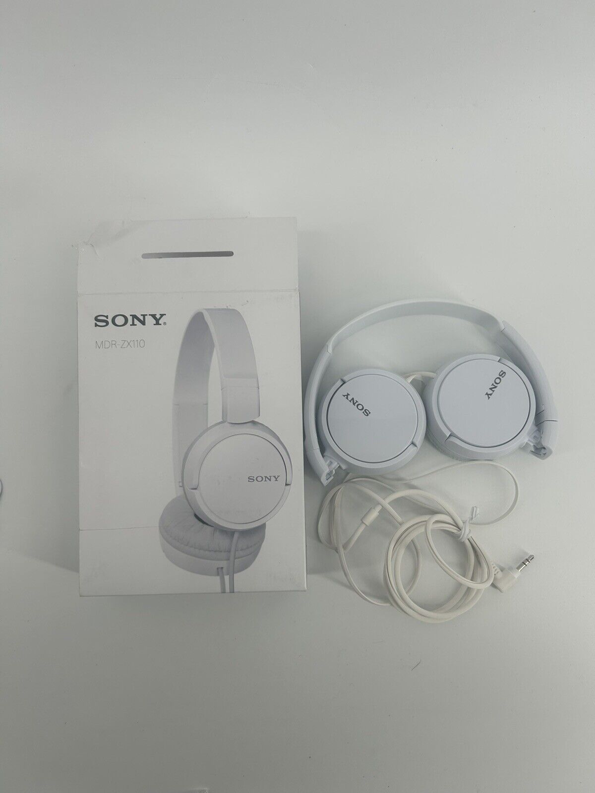 Sony MDR-ZX110 Ear-Pad (On the Ear) Headband Headphones - White