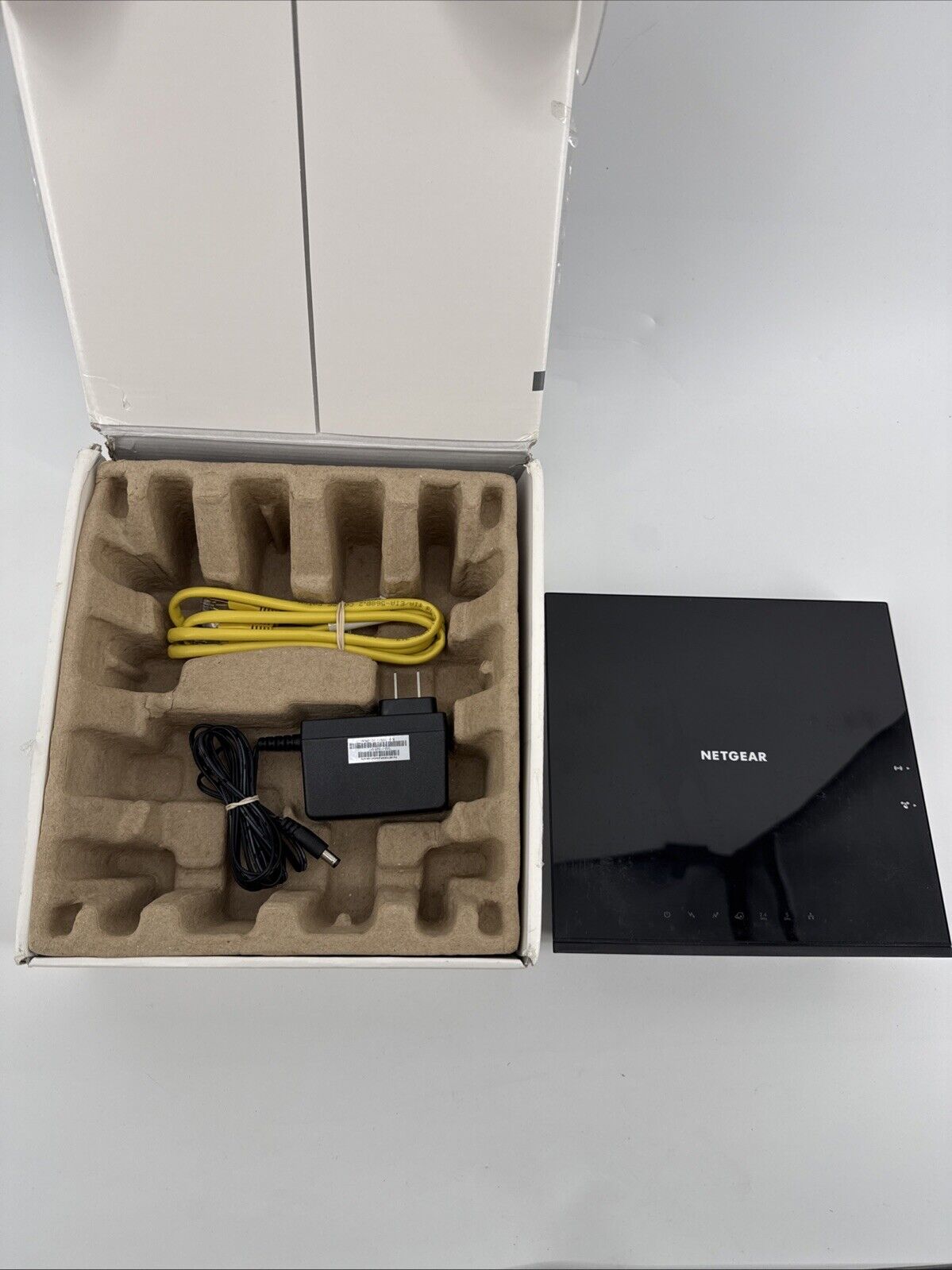 NETGEAR AC1600 Wifi Cable Modem Router C6250 - Black (C6250-100NAS)