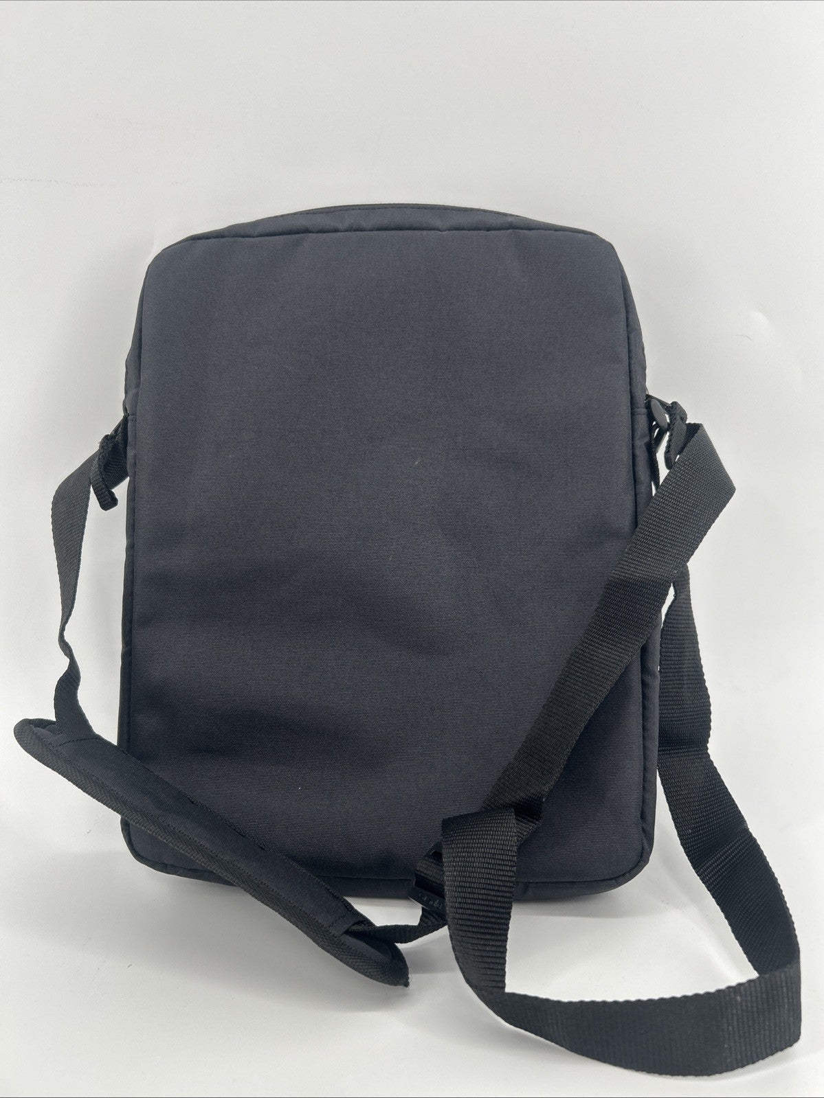 Solo New York - Hydro Sling - Black