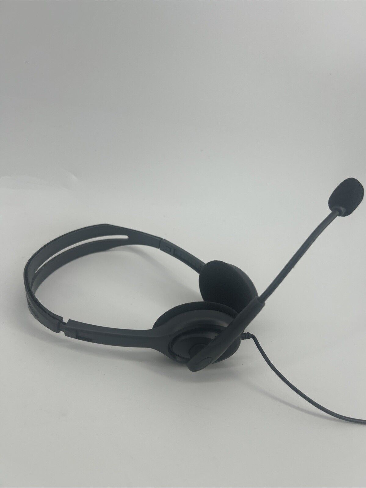 Logitech H111 Wired Stereo Headset with Mic 3.5mm Jack PC Mac Laptop USA Seller