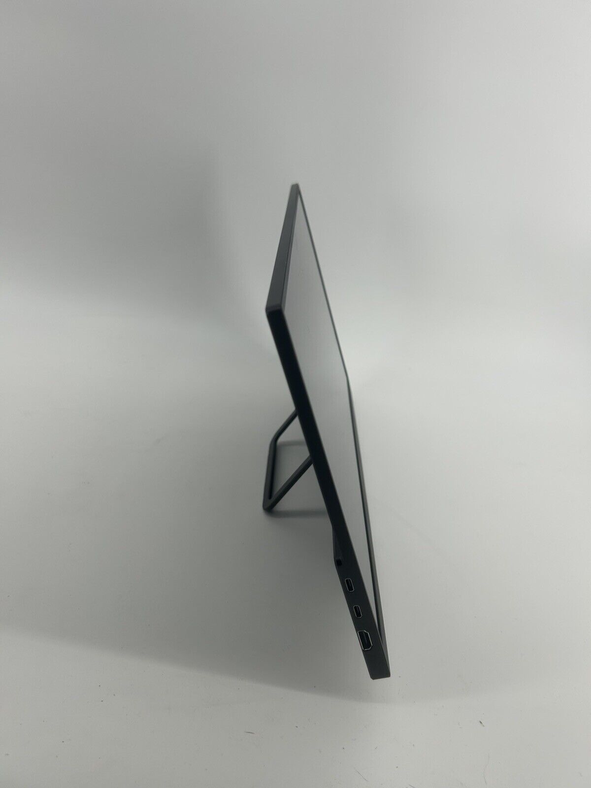 Innoview Portable Monitor - With Travel Case