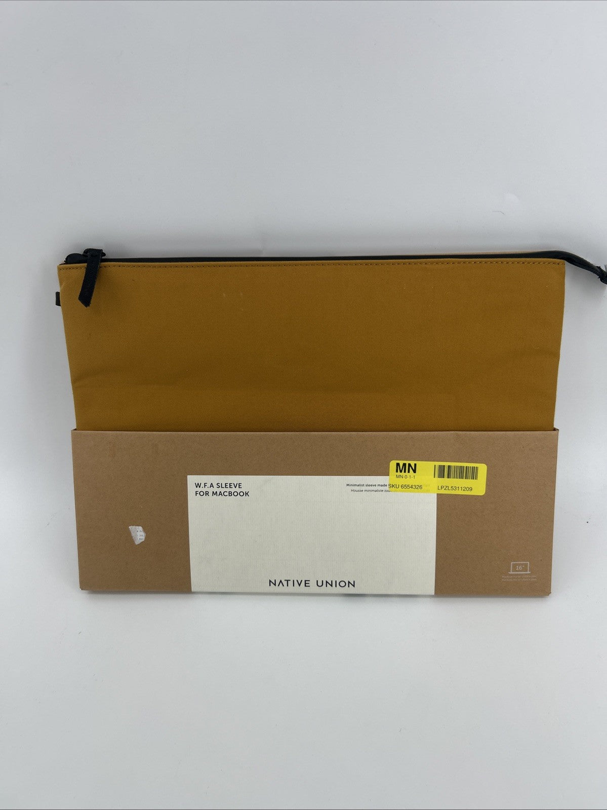 16" MacBook Sleeve, Slim, 360° Protection, Recycled Materials