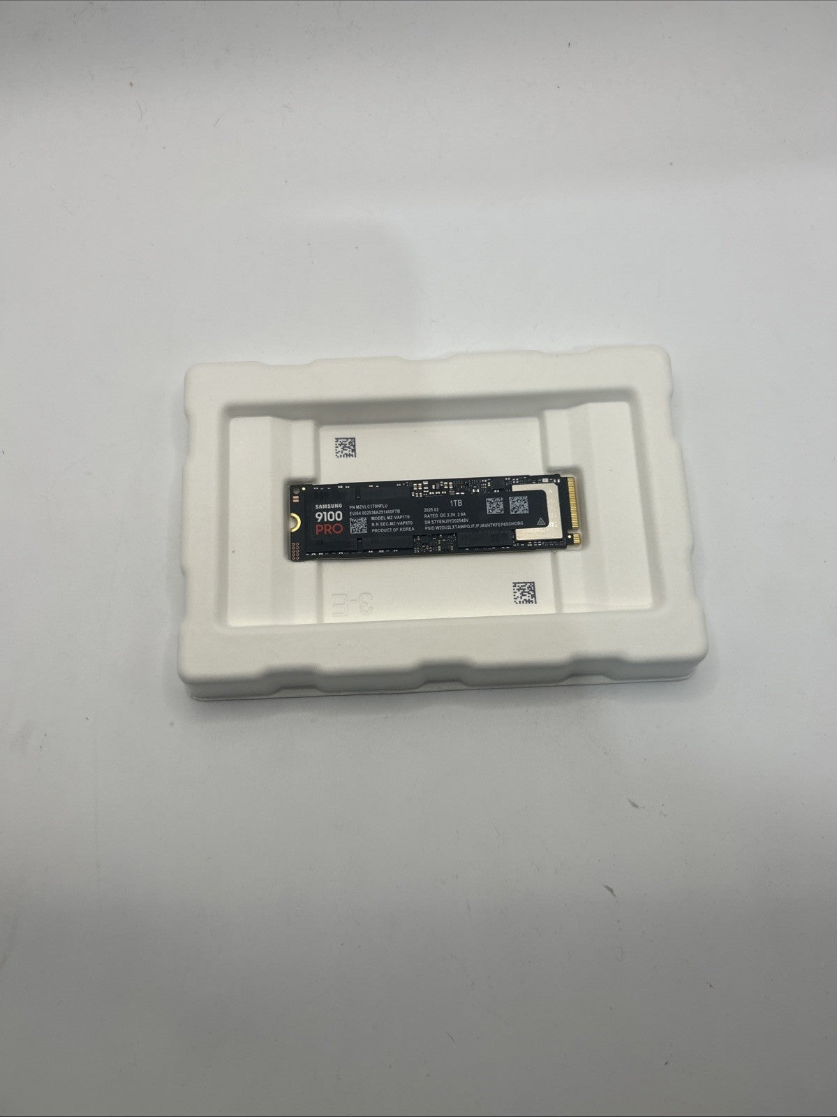 SAMSUNG SSD 9100 PRO 1TB, PCIe 5.0x4 M.2 2280, Seq. Read Speeds Up To 14,800MB/s