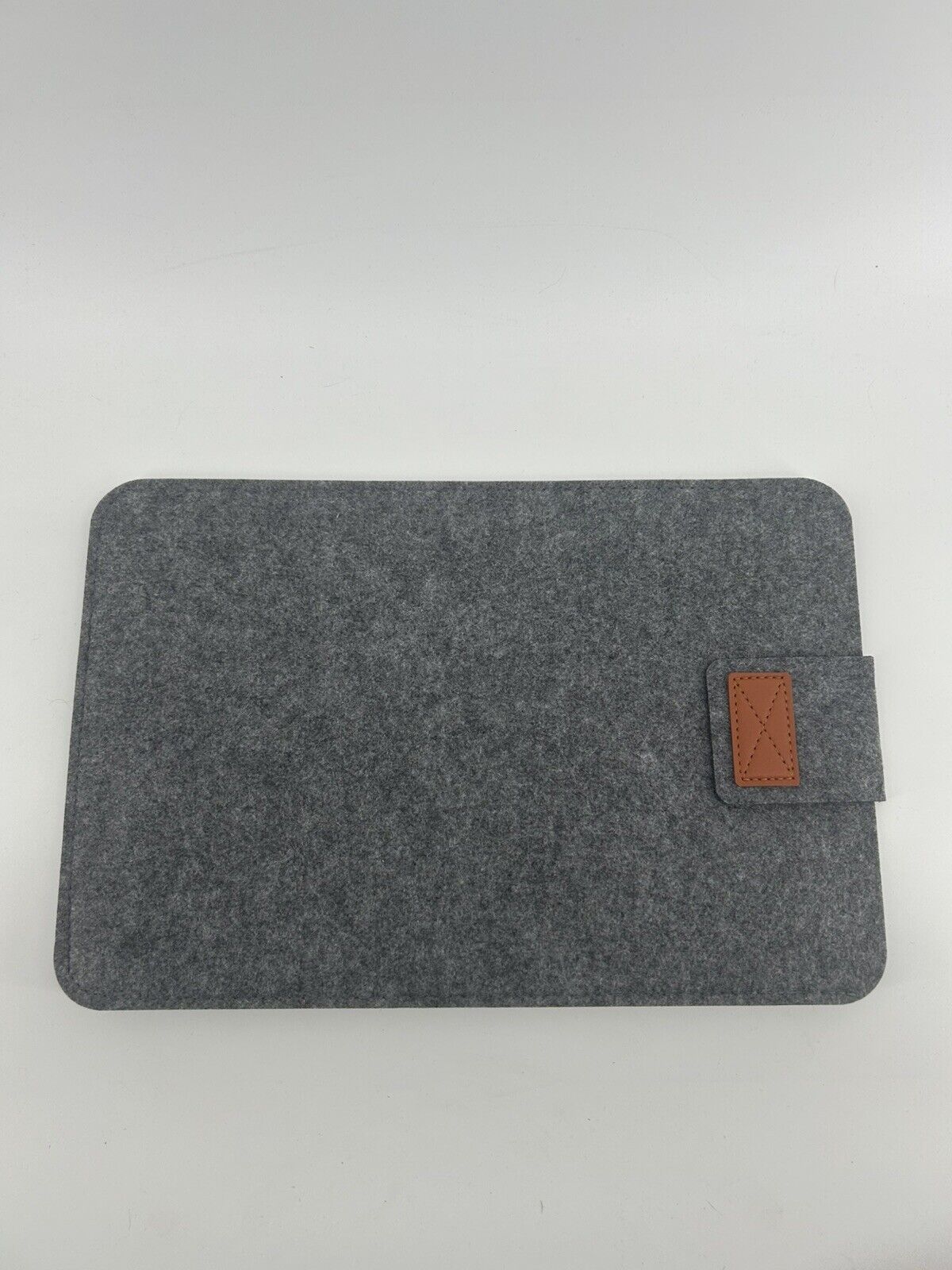 Innoview Portable Monitor - With Travel Case