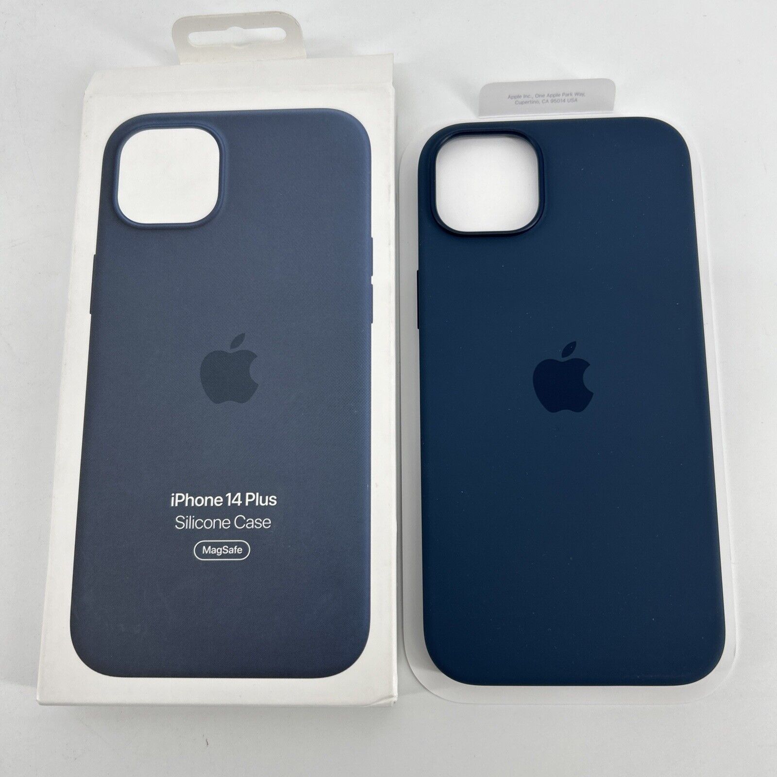 Apple Silicone Case with MagSafe for iPhone 14 Plus - Storm Blue