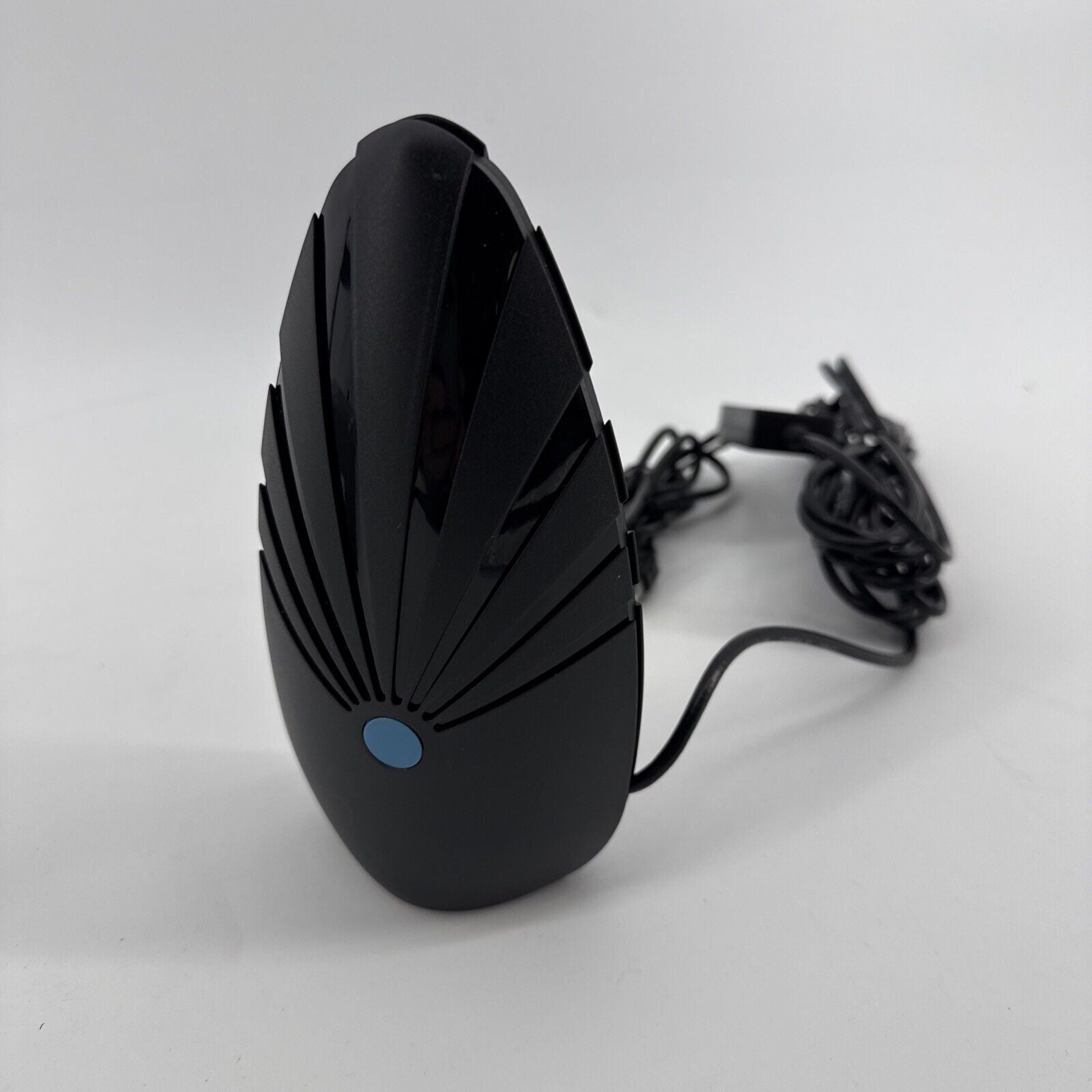 INDOOR/OUTDOOR HDTV Antenna TV002 4K 1080P