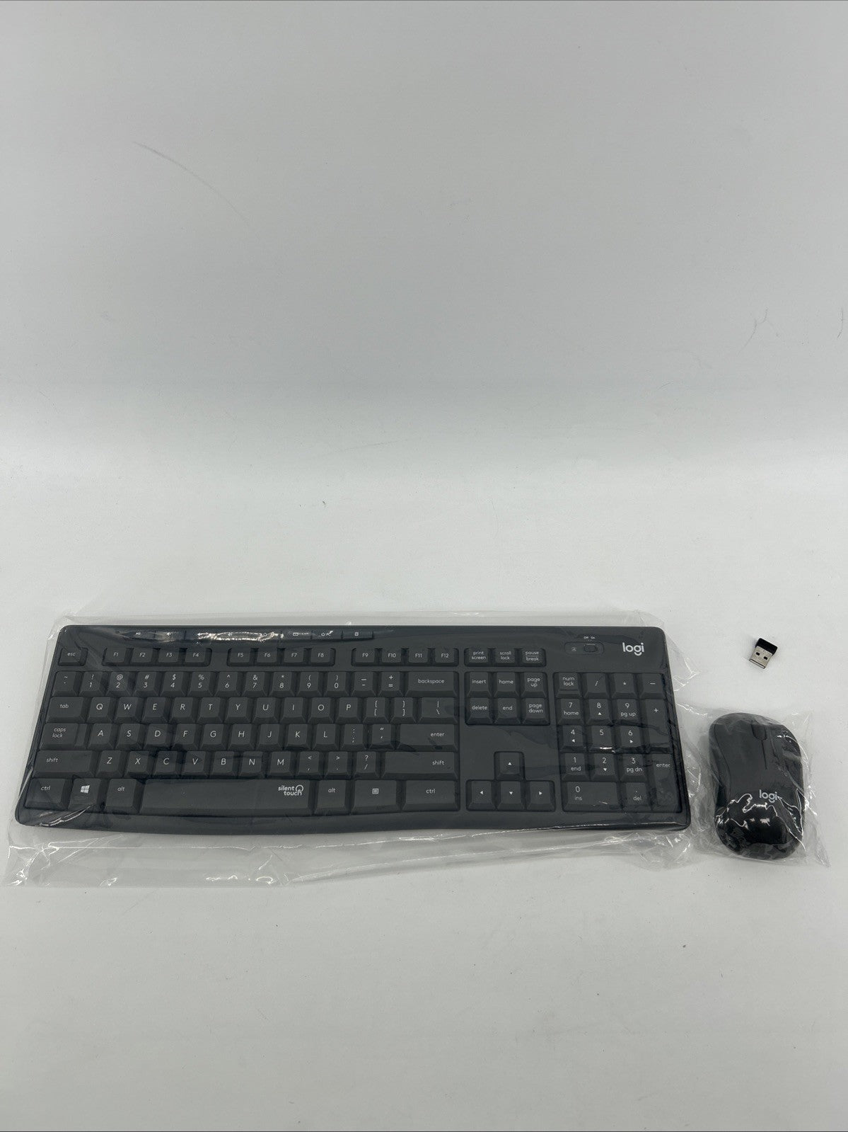 Logitech MK295 Wireless Mouse & Keyboard Combo - Graphite