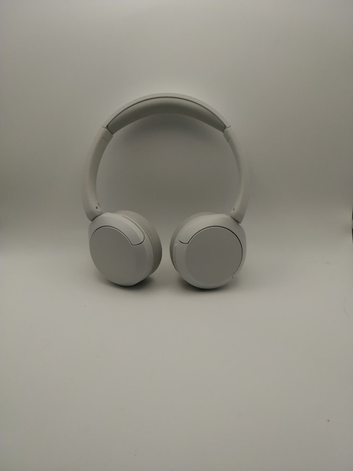 Sony WH-CH520 Wireless Over-Ear Headphones - White