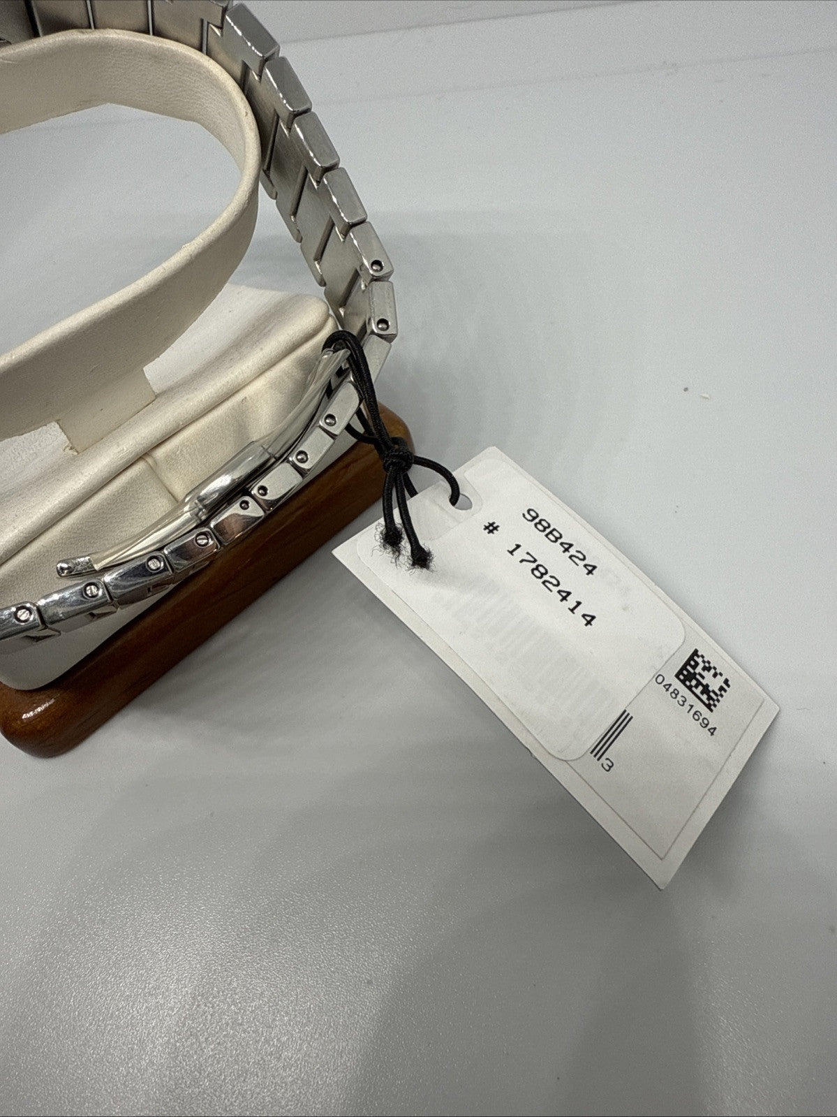 Bulova Classic 98B424 Men's 39mm Two-Tone Stainless Steel Quartz Watch NWT