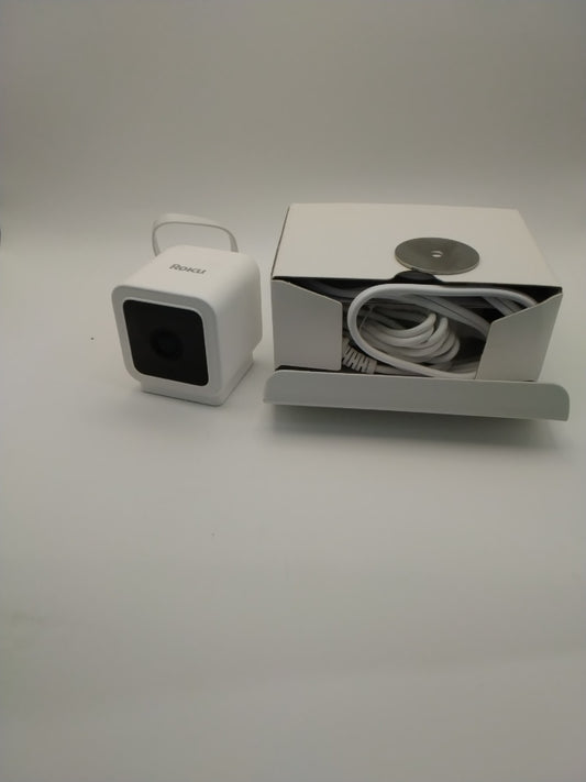 Roku Outdoor Wired Camera SE w/ 12.5FT Power Adapter - Security Camera CW2005