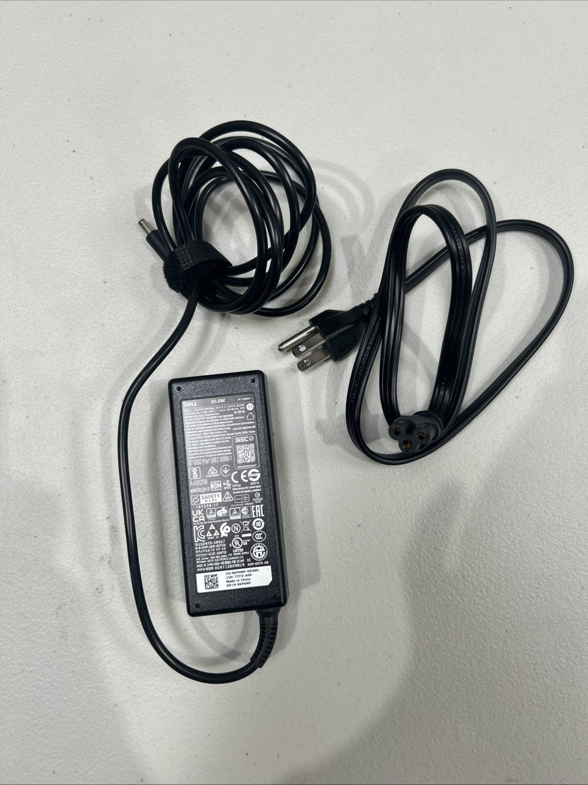 Dell Latitude 3520 15.6" (500GB HDD Intel Core i5-1135G7 2.4GHz 8GB) Notebook -